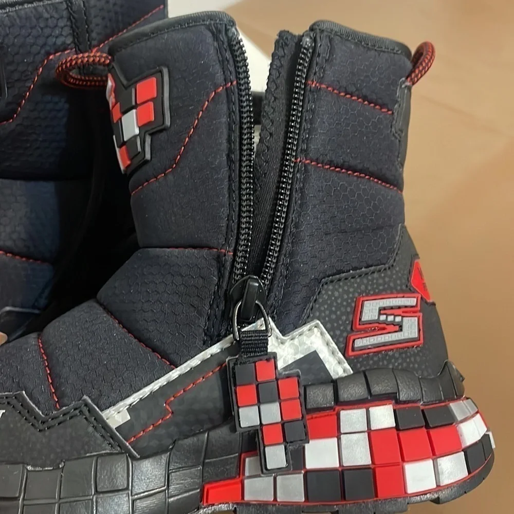 Skechers snow boots mega craft black red H2O repellent zip unisex footwear Sz 11